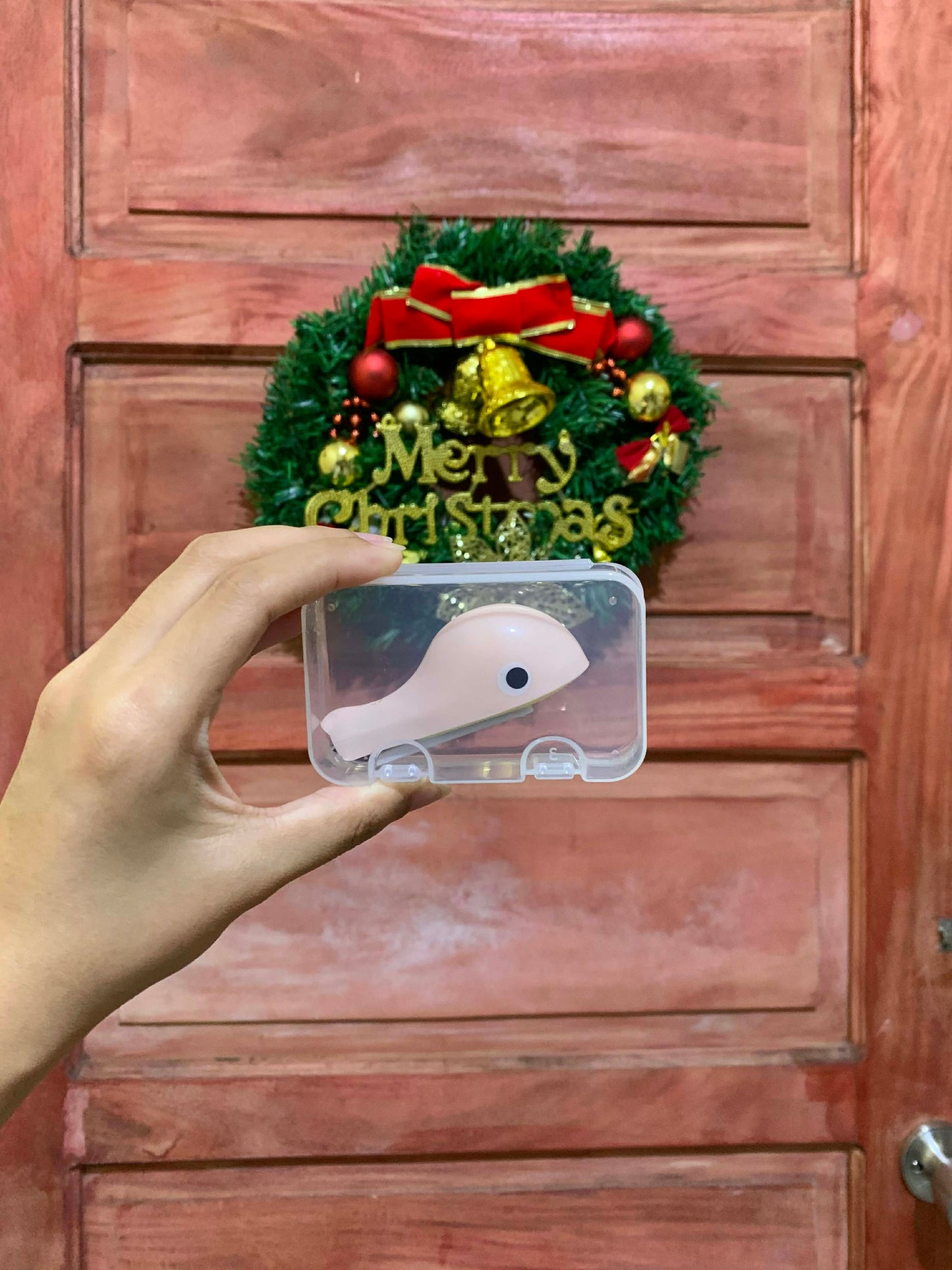 Non-Slip Dolphin Handle Nail Clippers